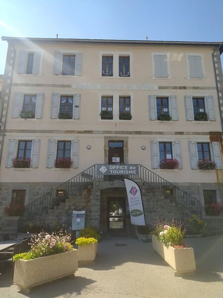 façade_Maison_de_Pays