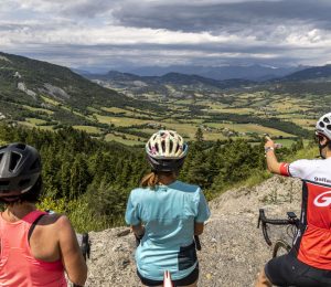 Montée du Col de Charamel par Selonnet
