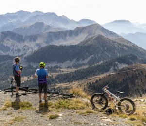 Tour de Seyne à Montclar