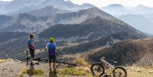 Tour de Seyne à Montclar