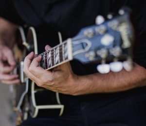 Apéro Acoustic avec l’embarras du Tchoa…au Chalet